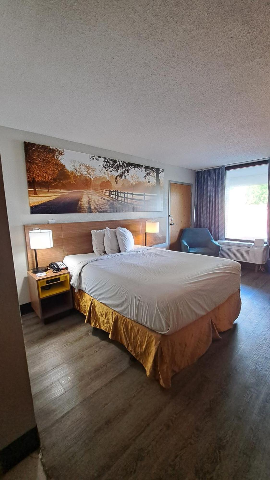 Days Inn & Suites By Wyndham Rocky Mount Golden East Dış mekan fotoğraf